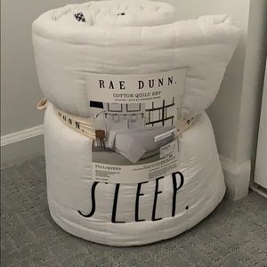 Rae Dunn queen quilt set